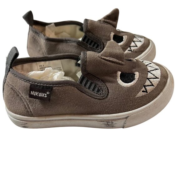 Muk Luks Kids Shark Slip-On Shoes Size 8 - Picture 4 of 8